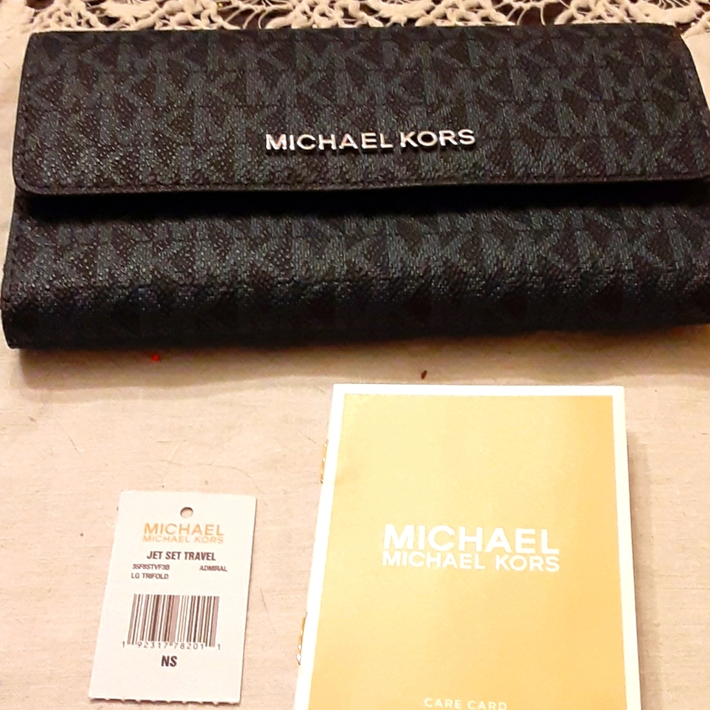 Michael Kors wallet